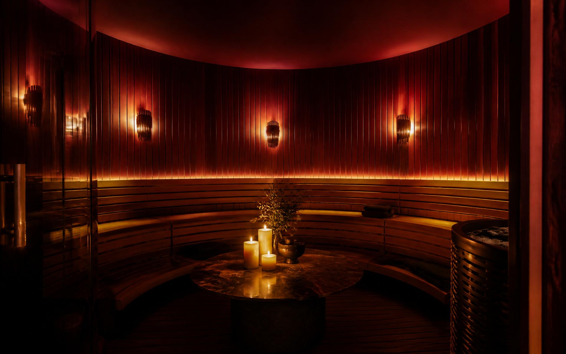 Intérieur du sauna Contrast Club
